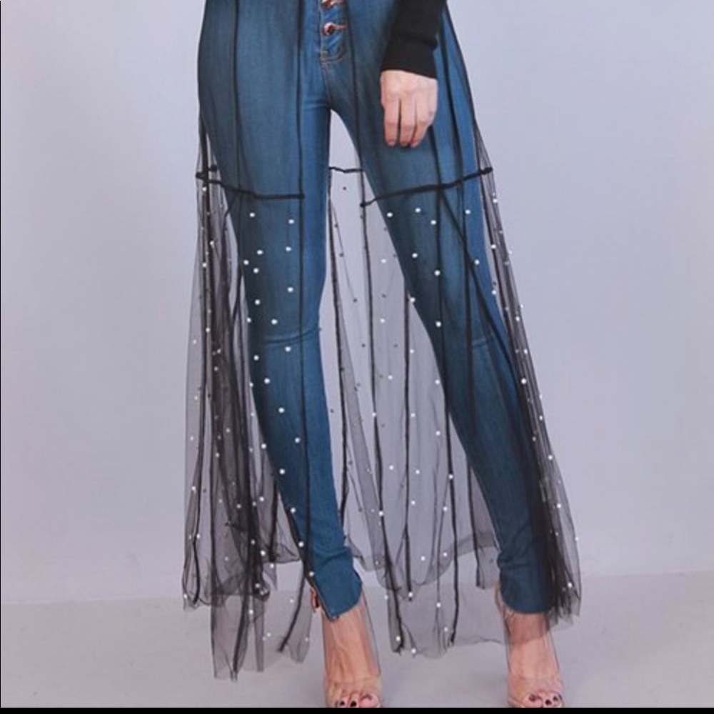 💎Host Pick💜 Statement Skirt Cover Up - Picture 7 of 9